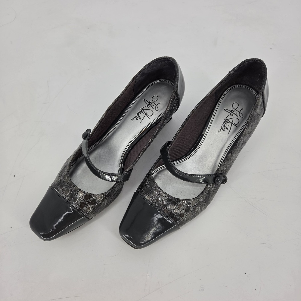 Life Stride Mary Jane Cap Toe Heels 8M Classic 90s Old Money Minimalist Gray